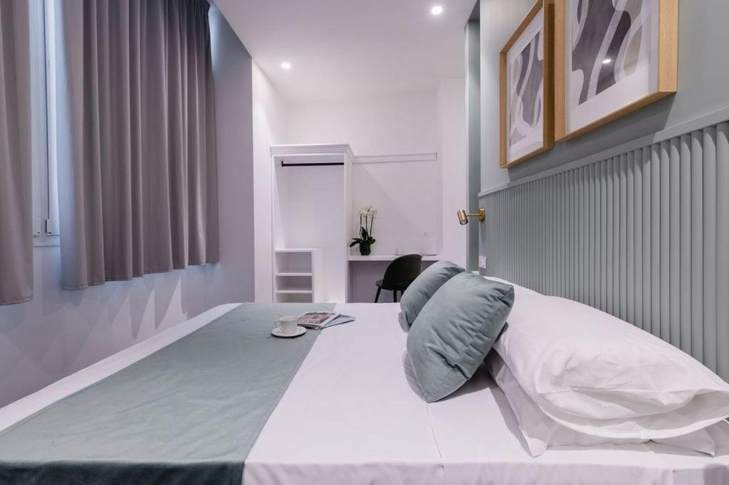 Epoca Suites Napoli Zewnętrze zdjęcie